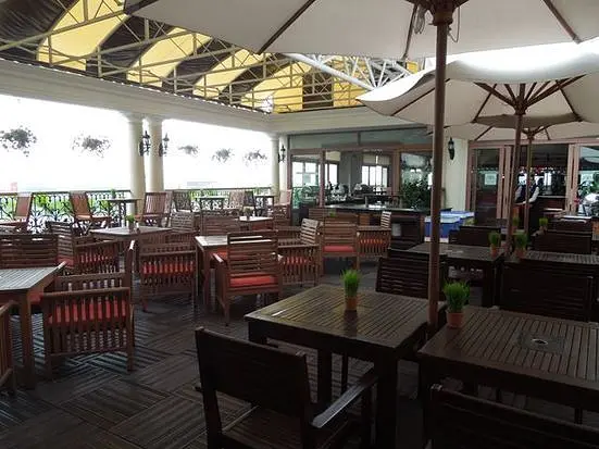 ブリーズ・スカイ・バー