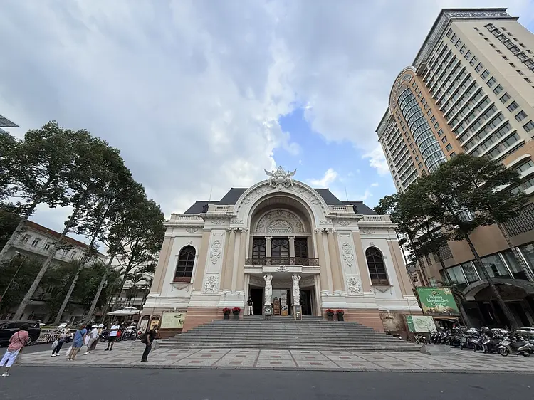 Birthree Champaca Massage & Head Spa（バースリー チャンパカ マッサージ ＆ ヘッドスパ）