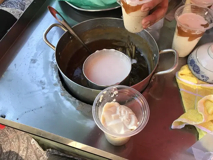 ホーチミンのローカル市場、ティゲー市場で食材探し&デザートタイム