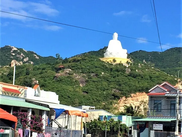 クイニョンおすすめ遠出スポット！オンヌイ（Ong Nui）寺