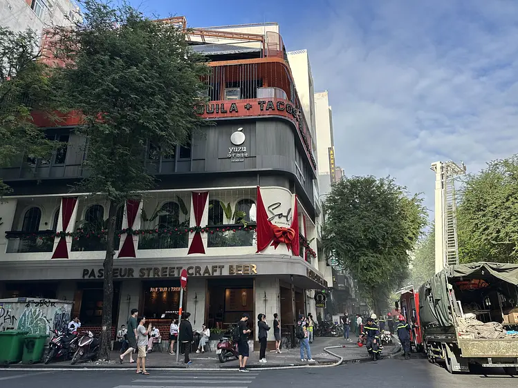 ソル キッチン&バー