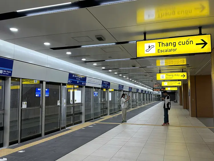 オペラハウス駅／ホーチミンメトロ