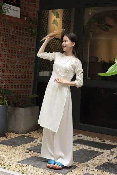 アオザイレンタル・サービズ