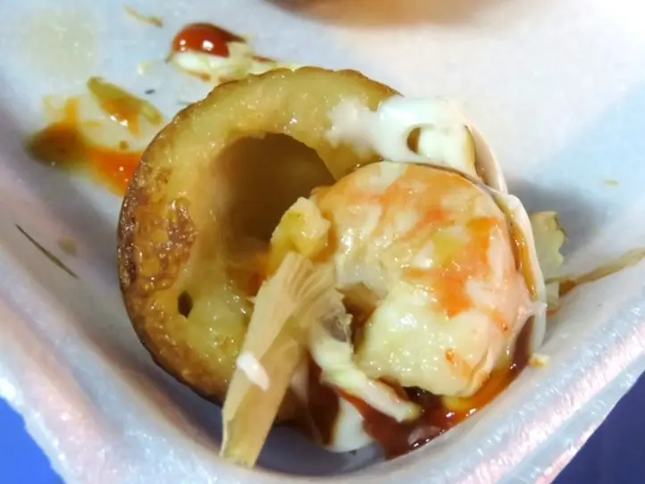 ホーチミンではたこ焼きが大人気！一風変わった10個の具を食べてみた