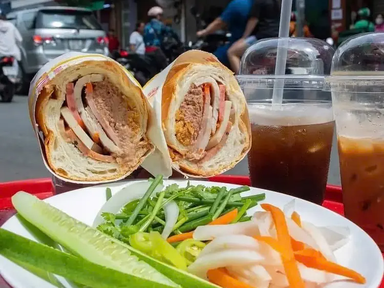 バインミー マダムウィン (バインミーバーフイン)