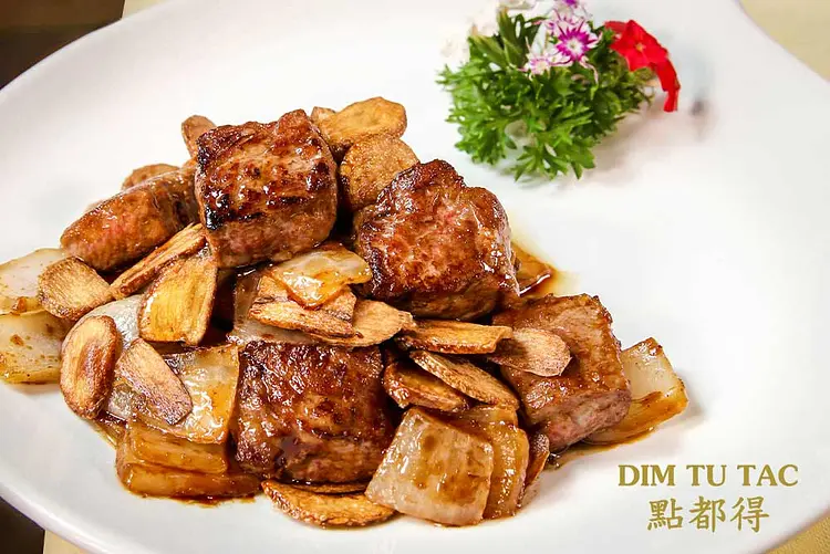 ディム・トゥ・タック