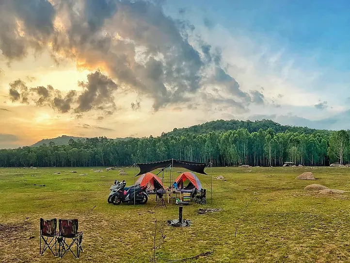 ホーチミン近郊キャンプ完全ガイド｜ビンズオン省・ダウティエン湖で楽しむ自然キャンプ体験