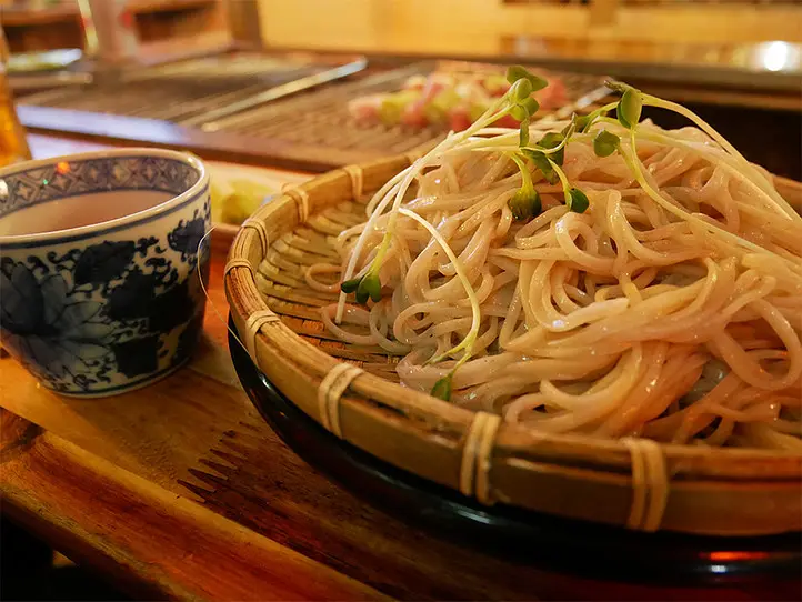 ホーチミンで、蕎麦を食べる。