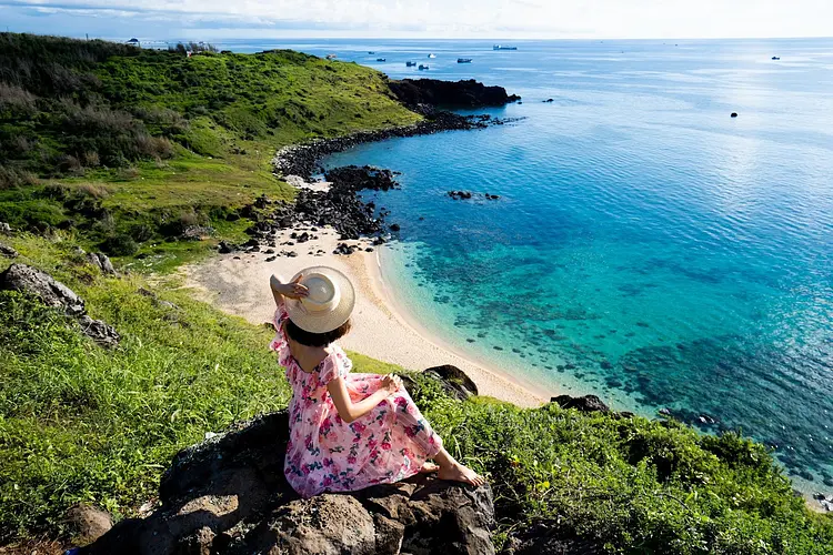 ガイドブック未掲載の奇跡！ベトナムの隠れ家「プークイ島」探検ツアー 4日間