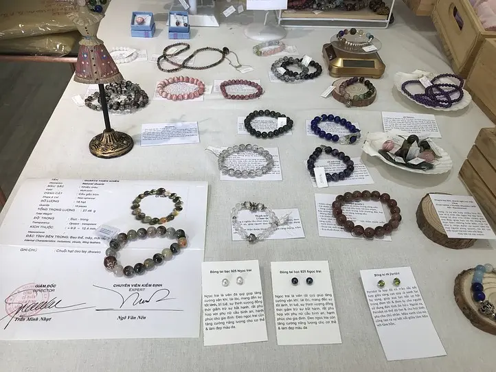 ベトナムのリノベーションアパートで、おしゃれな雑貨屋巡りを楽しむ