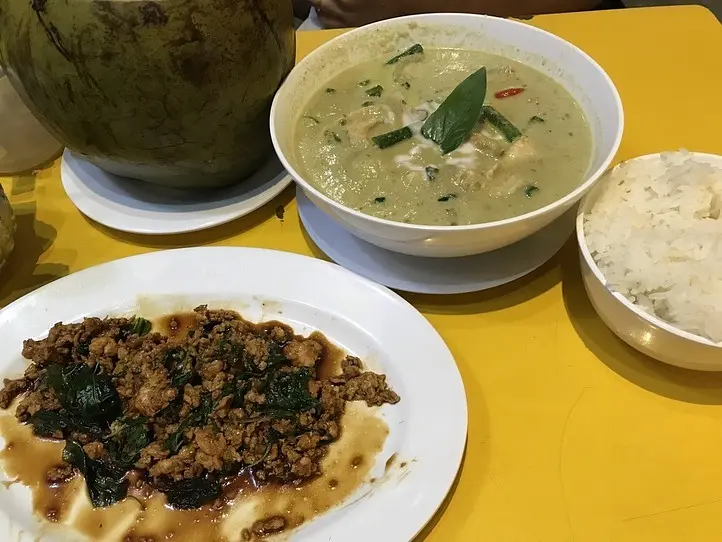 ２区（タオディエン地区）で本格タイ料理を食べれるお店！〜KHAO SOI KITCHEN（カオソイキッチン）とTHAI STREET（タイストリート）〜