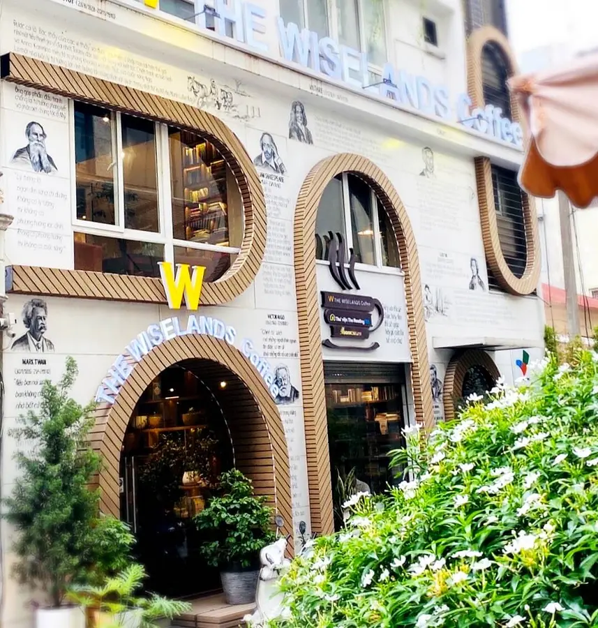 ホーチミンおしゃれカフェ完全ガイド ― 旅行者必見！ベトナムで体験したい9のおすすめスポット ―