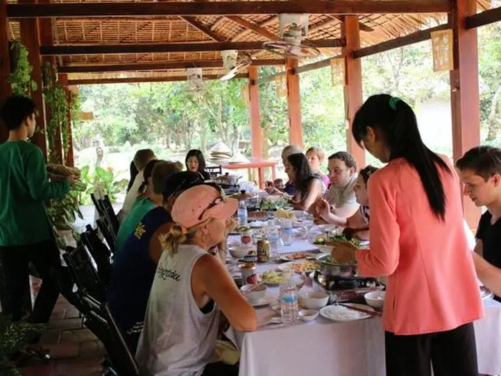 ベトナム旅行。個人旅行とツアーの参加はどちらがおすすめ？