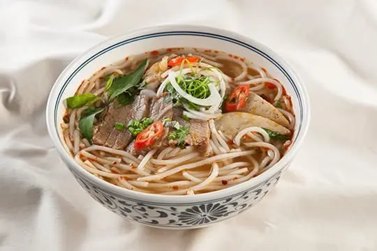 ベトナム麺料理図鑑【あ行】｜フォーだけじゃない！ブン・バインカイン・ミーを知る