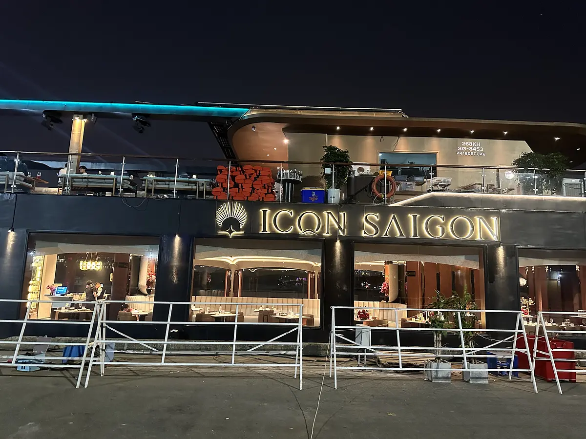 ICON サイゴンディナークルーズ「ICON RIVER」の体験を詳しく紹介！
