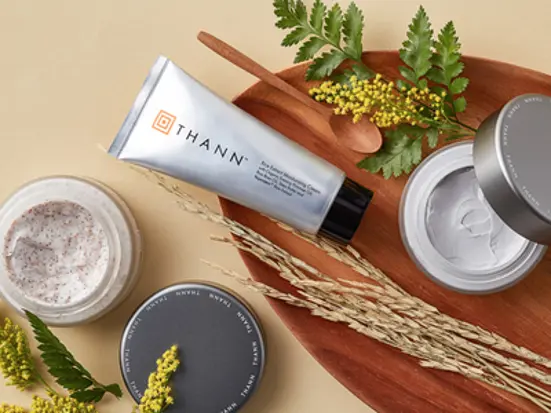 ホテルの一室のようなプライベートルームで日本でも有名なTHANNブランドを贅沢に使う高級スパ