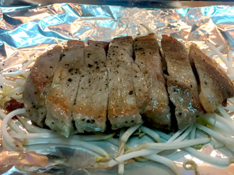 本格鉄板焼き専門店・広島お好み焼きー夢鉄希（ムテキ）