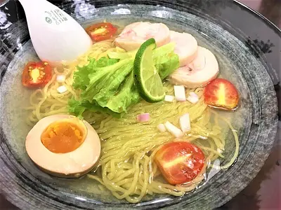 レタントンの鶏ラーメン屋さん2店をご紹介