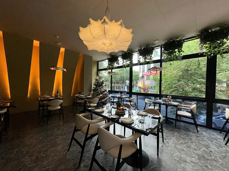 リュンヌ・レストラン＆バー