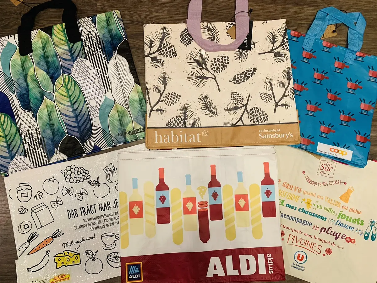 タオディエンでGetしよう! 普段使いもできるパン屋＆カフェの布トートバッグ 3選