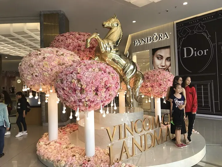 ベトナムで一番高いビル「ランドマーク81」にある、ビンコムセンター