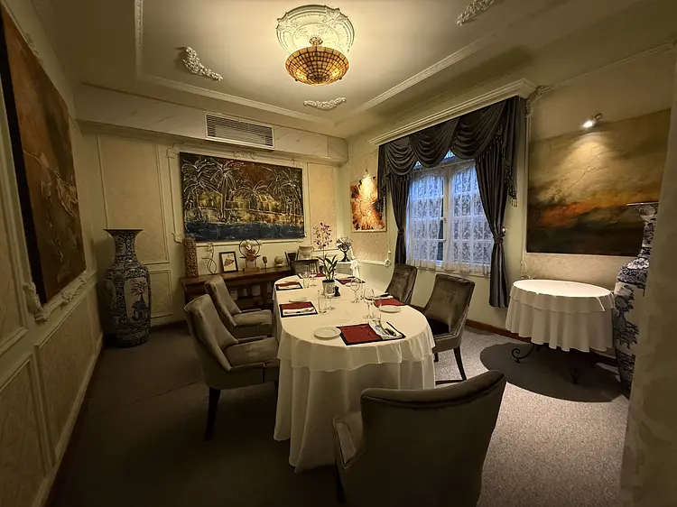 トロアグルマン