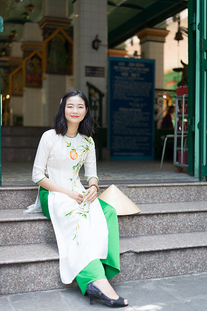 ホーチミン市内　フォトジェニックスポットでプロの写真家があなたを撮影 ウォーキングツアー＜アオザイ付き！プラン＞
