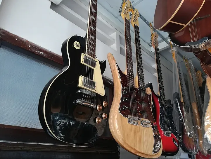 楽器好き必見！ホーチミンの楽器屋通り