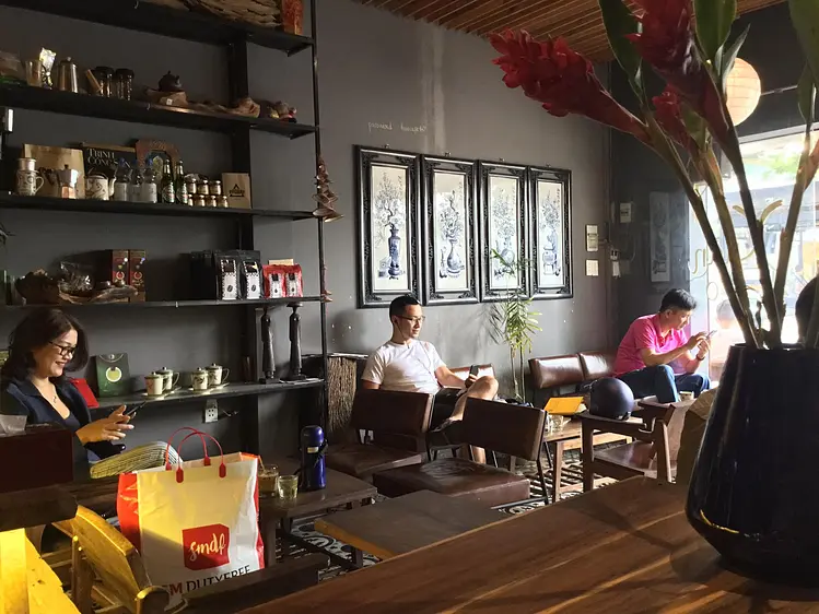 フエ ・カフェ・ ロースタリー