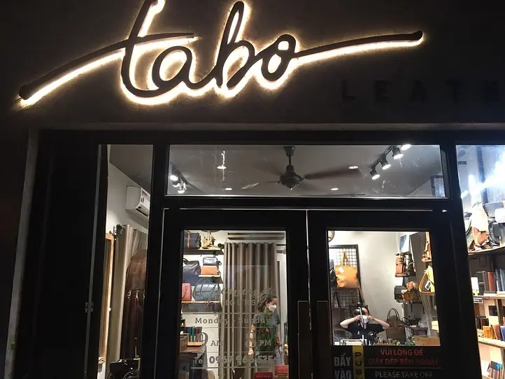 　オーダーメイドの革財布が作れるお店「tabo leather」