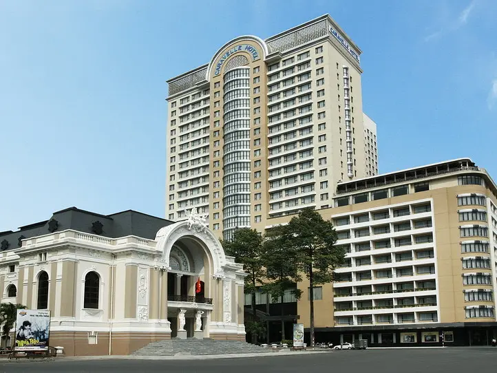 広いプールがあるおすすめホテル