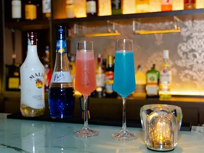 Yu Lounge Premium