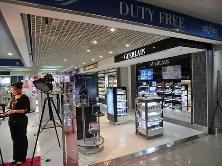 タンソンニャット国際空港