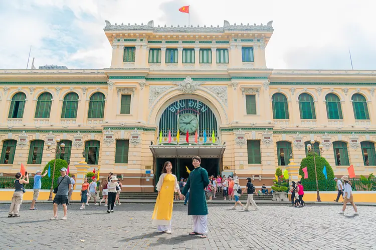 アオザイレンタル・チャンフック・サイゴン 1993