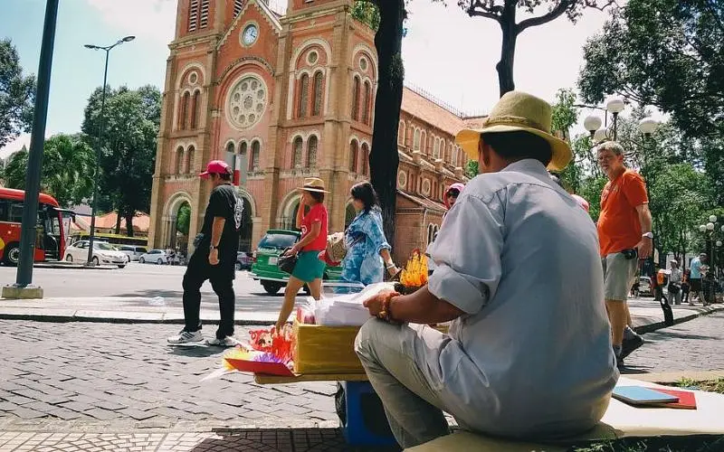 タイ・カンボジア間の緊張の中でも、ベトナムは安心して訪れることができる旅行先です