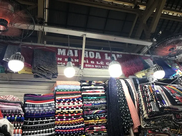 タンディン市場、どんな布を買ったらいい？在住者のお気に入りのお店をご紹介！