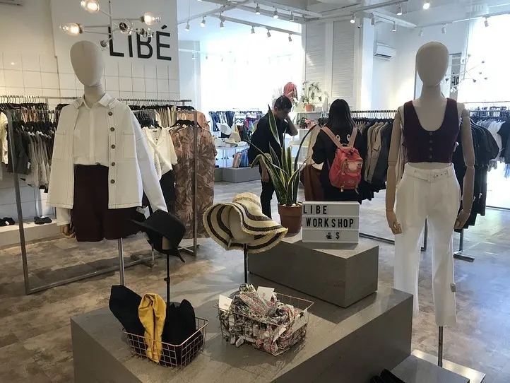 ベトナム人女性の人気NO.1！ローカルショップで服選び〜LIBE