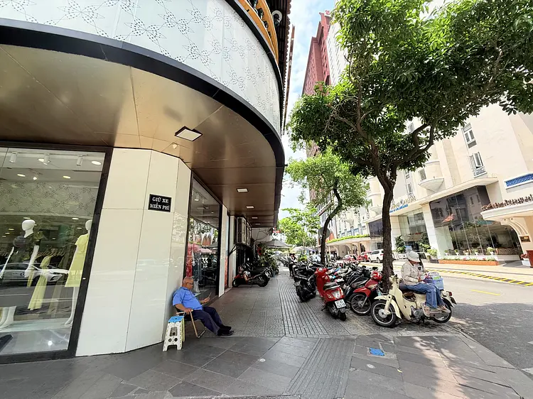 Birthree Champaca Massage & Head Spa（バースリー チャンパカ マッサージ ＆ ヘッドスパ）