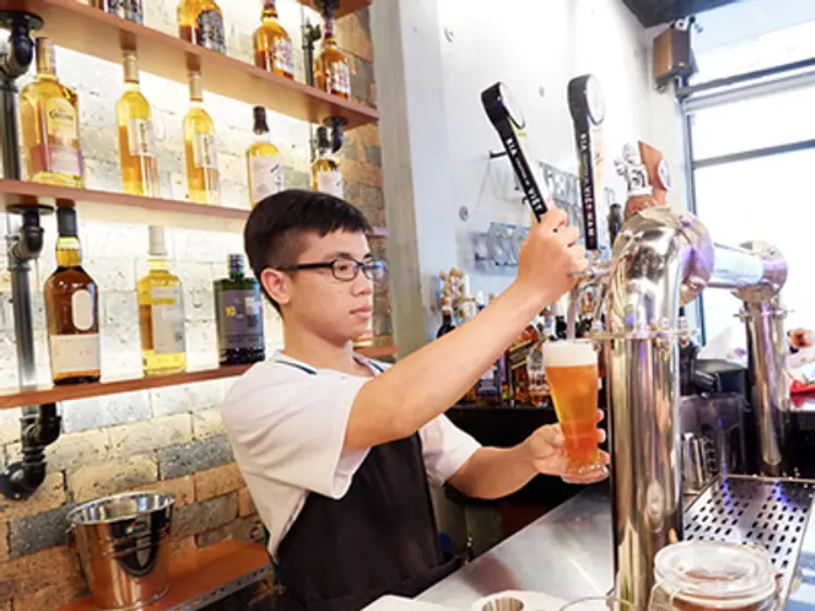 アールスクエア