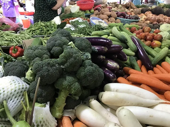 ホーチミンのローカル市場、ティゲー市場で食材探し&デザートタイム