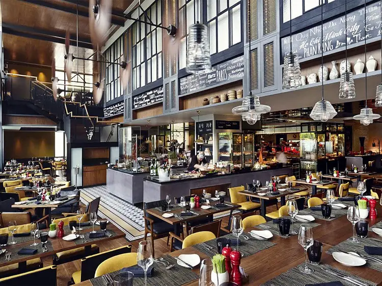 ソフィテル サイゴン プラザ