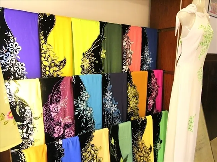 ミス・アオザイ