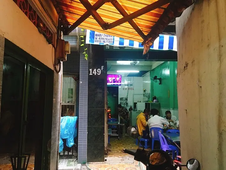 超ローカルの名店「Bay Hong（バイホン）」でベトナム風ヤギカレーを食べよう