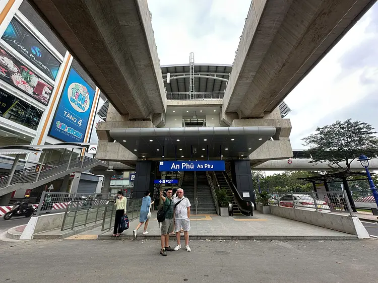 アンフー駅／ホーチミンメトロ