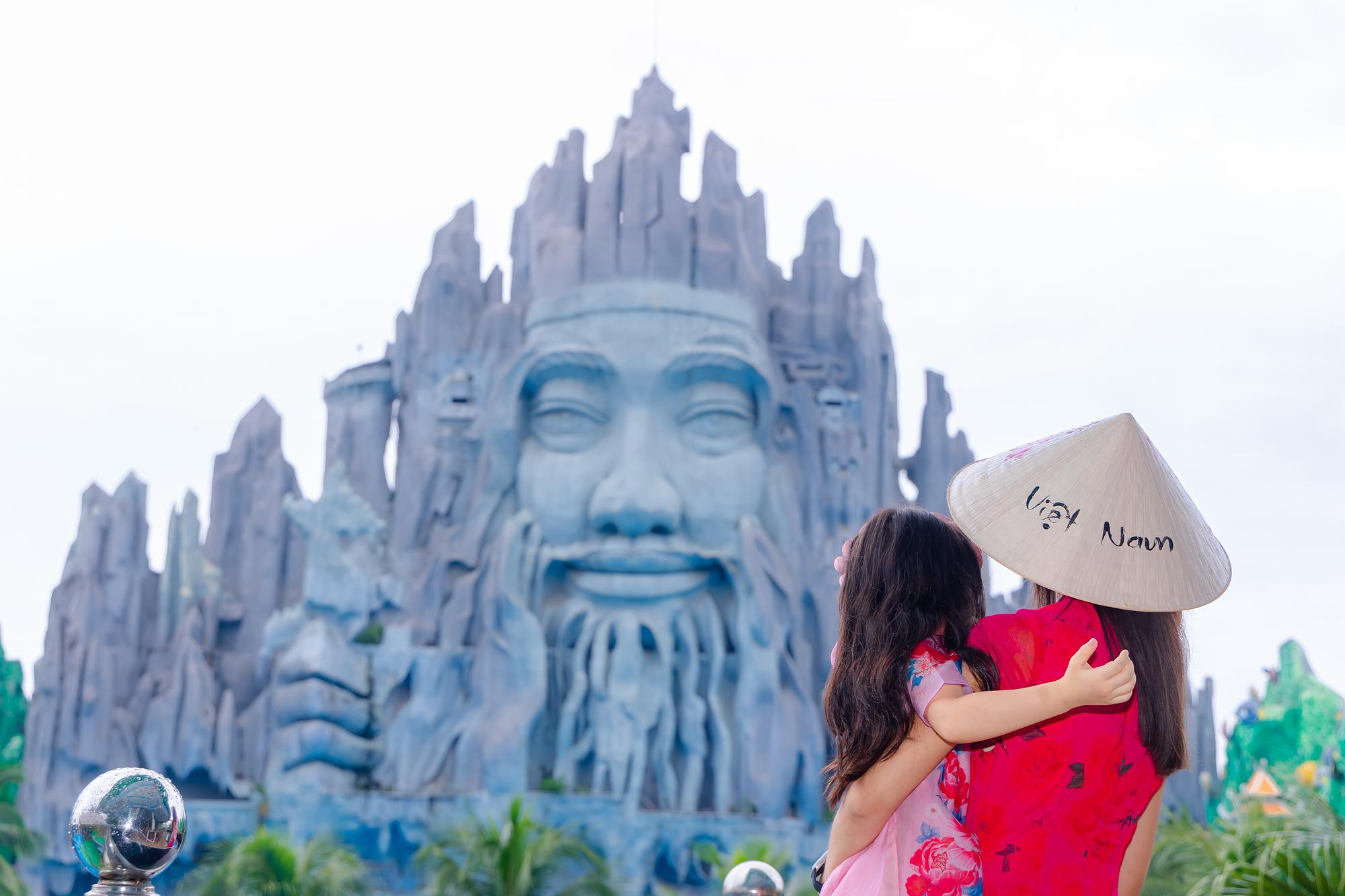  11月21日金曜限定！アオザイ撮影ツアー in スイティエン公園（メトロチケット・写真撮影・スイティエン入場料込み）でこの価格！