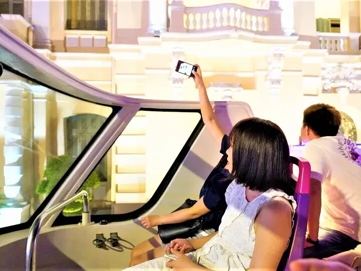 2階建て観光バスでホーチミンの主要スポットを巡ろう！