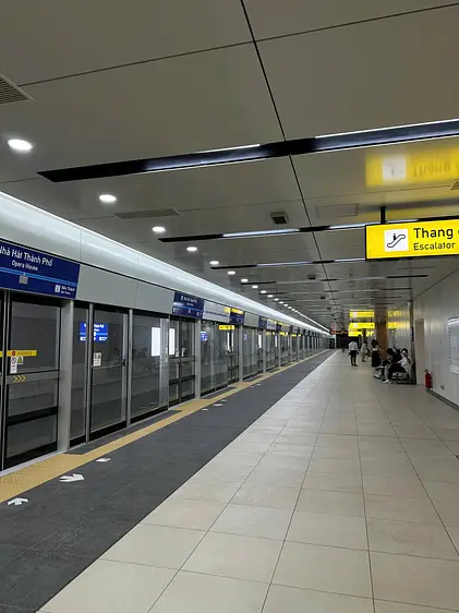 オペラハウス駅／ホーチミンメトロ