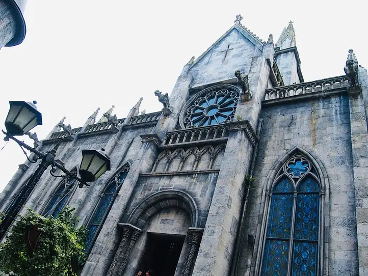 ホーチミンから1時間！ダナンの不思議なテーマパーク・バナヒルズを楽しもう