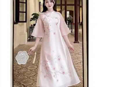 女性用のアオザイ 1 