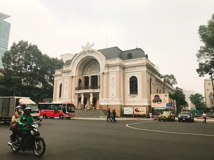 真夏のクリスマスを楽しむ！カラベルホテルの期間限定クリスマスハイティー